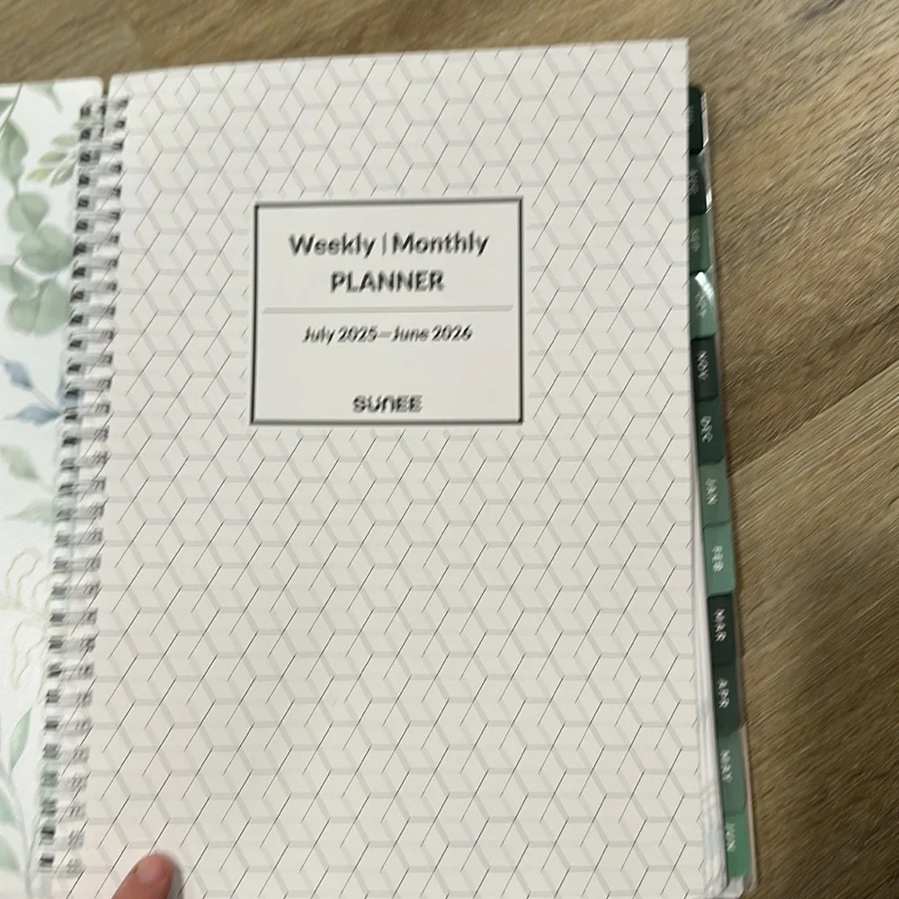 Floral Spiral Planner July 2025-June 2025 nwt